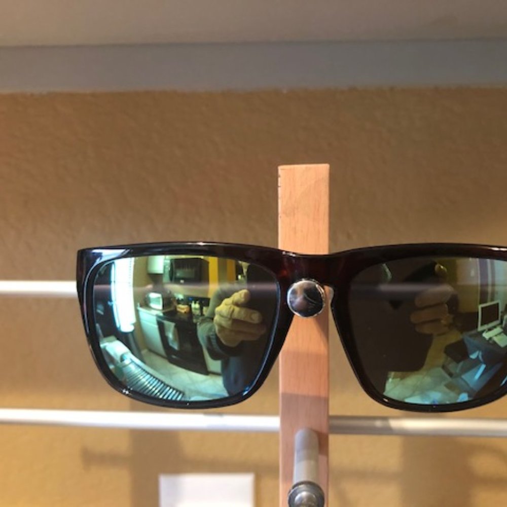 New Quiksilver Sunglasses - Picture 2 of 3